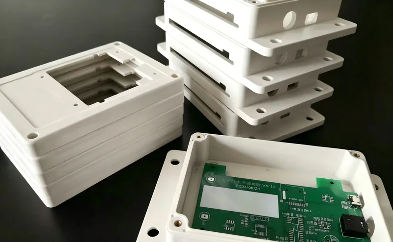 Visual inspection of a molded part surface for cosmetic defects